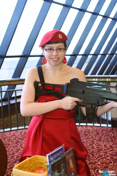 Beth is Armed!_3024581455_o.jpg